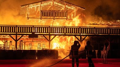 Au Barcarès, l’impressionnant incendie d’un des plus beaux villages de Noël de France